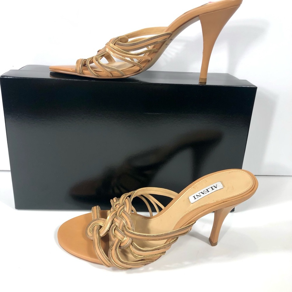 Alfani nude and gold color high heel sandal Sz 8.5 coordinates with everything!
